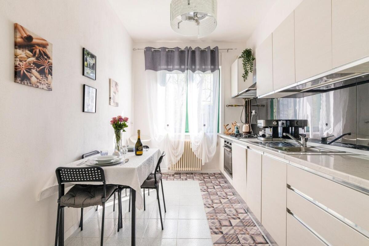Apartament Melody'S House Como Zewnętrze zdjęcie